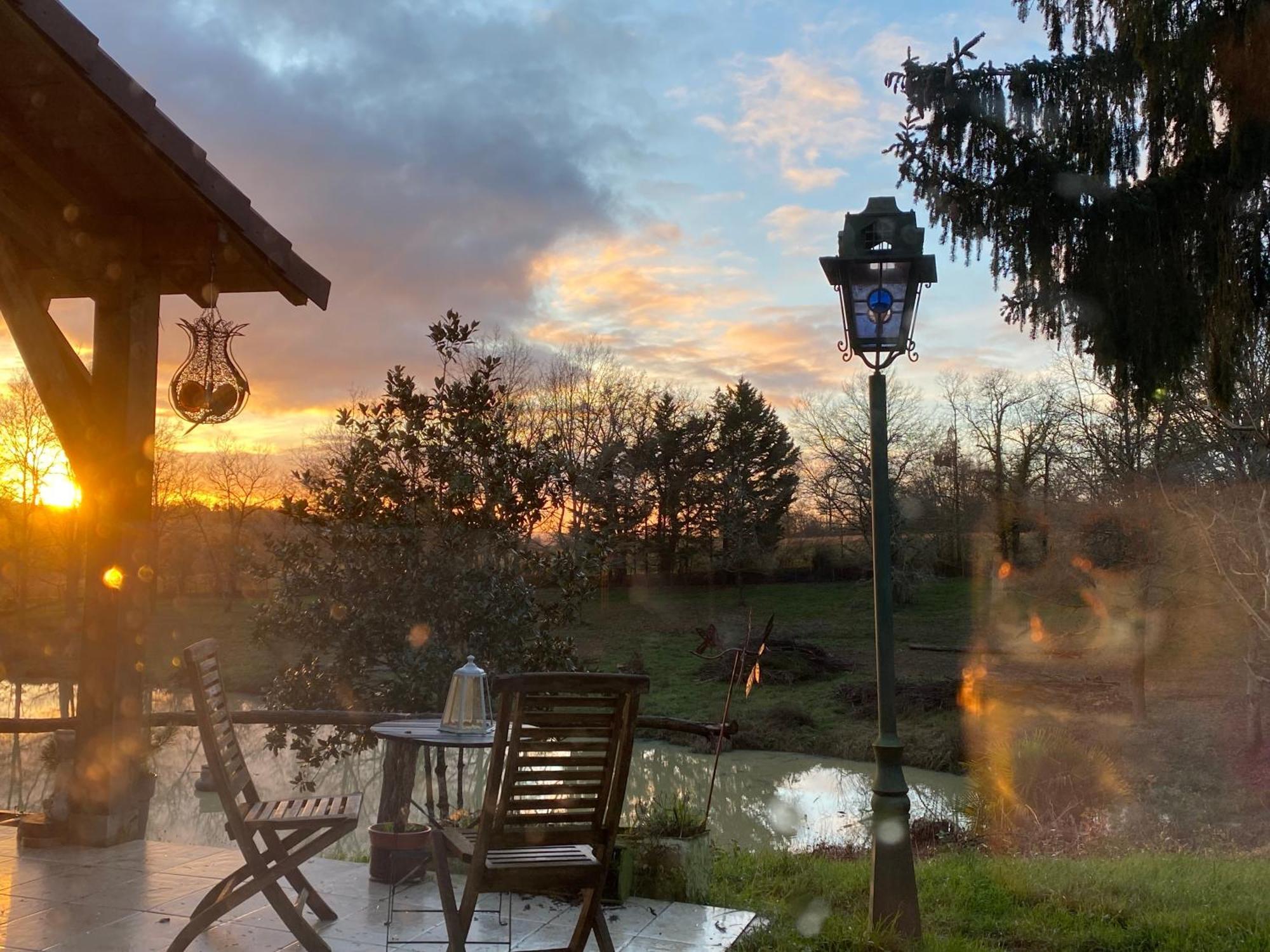 La Bastide Bed and Breakfast Armous-et-Cau Exteriör bild